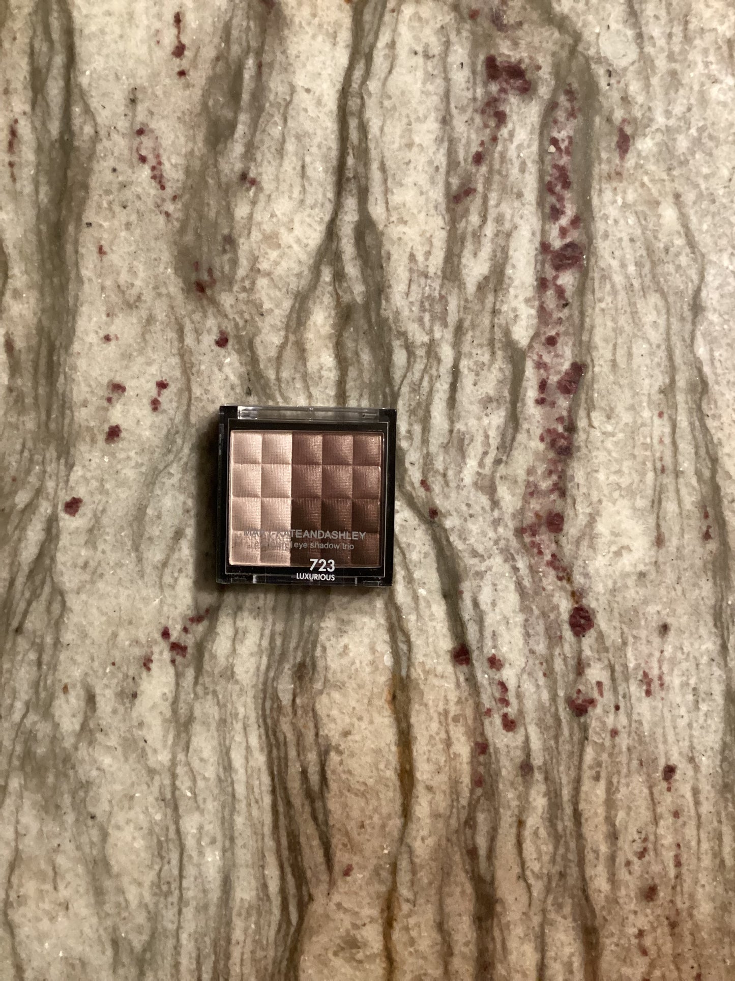 Mary kate and ashley eyeshadow trio