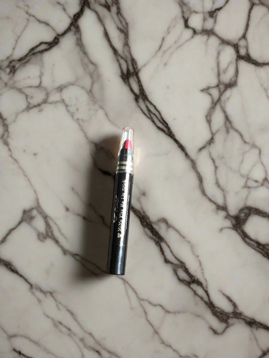 Amuse Xoxo kiss me lipstick