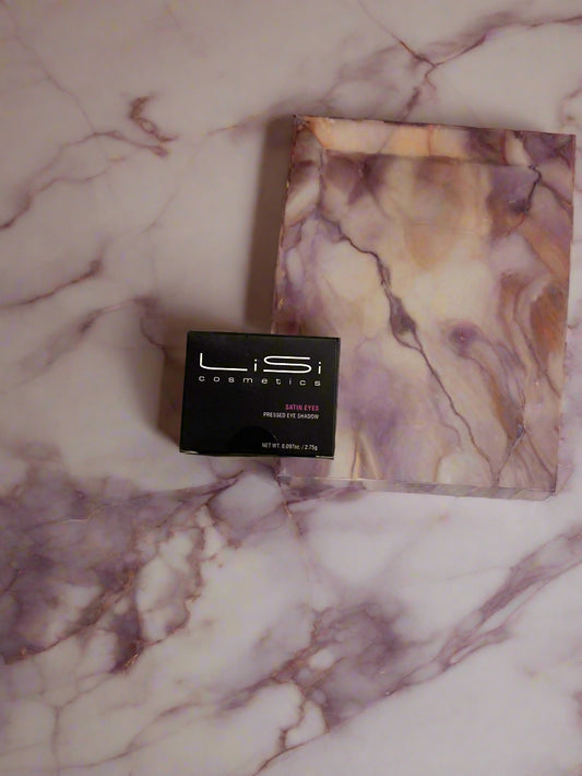Lisi cosmetics satin eyes (pressed eye shadow)